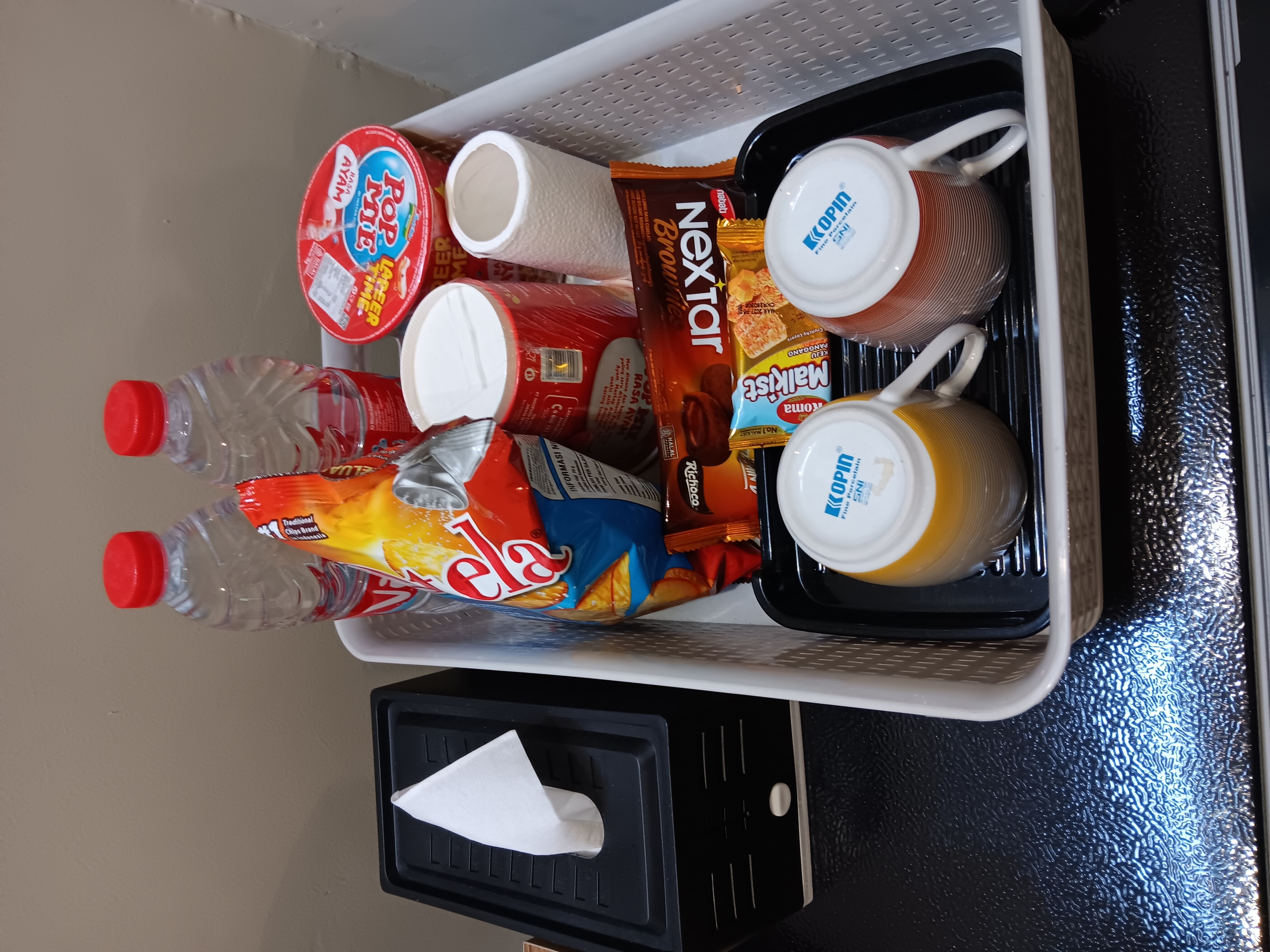 Smart TV & Snack Corner